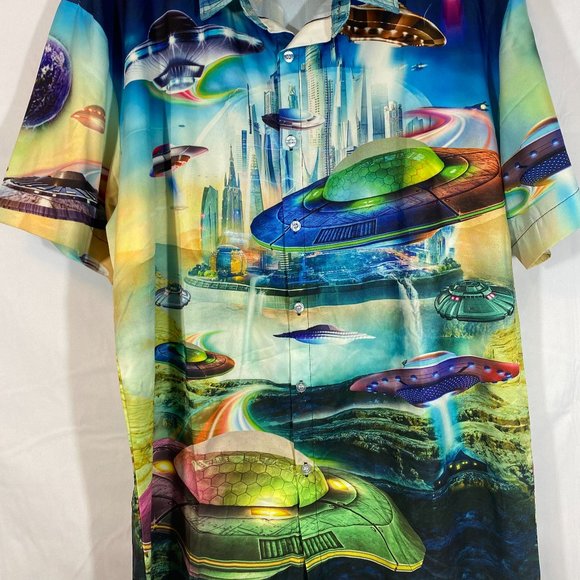 Alien Invasion Graphic Print Short Sleeve Button Down Shirt NWOT Women's Size L - Picture 4 of 12